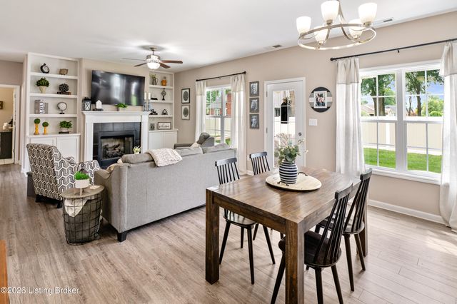 133 N Canterbury Glen Dr, Mt Washington, KY 40047