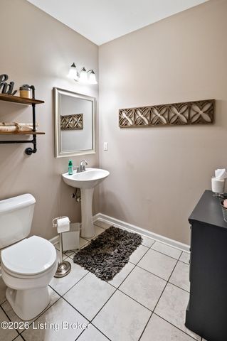 133 N Canterbury Glen Dr, Mt Washington, KY 40047