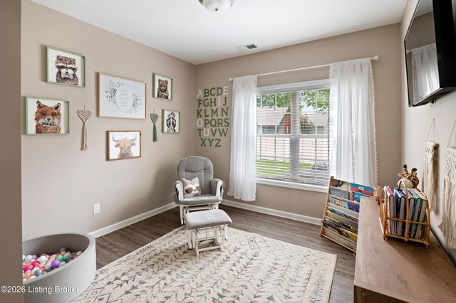 133 N Canterbury Glen Dr, Mt Washington, KY 40047