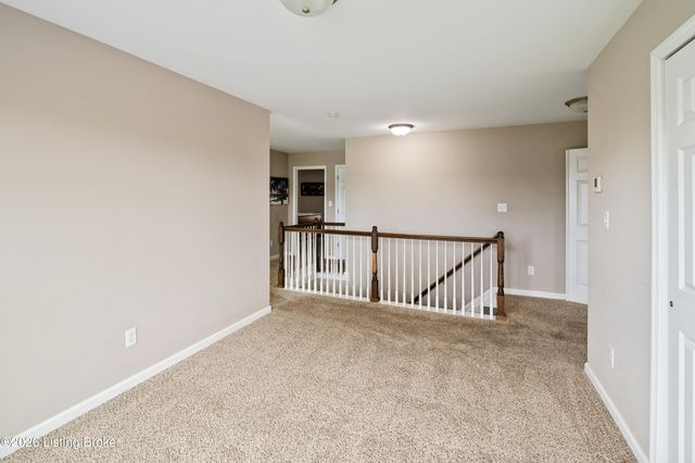 133 N Canterbury Glen Dr, Mt Washington, KY 40047