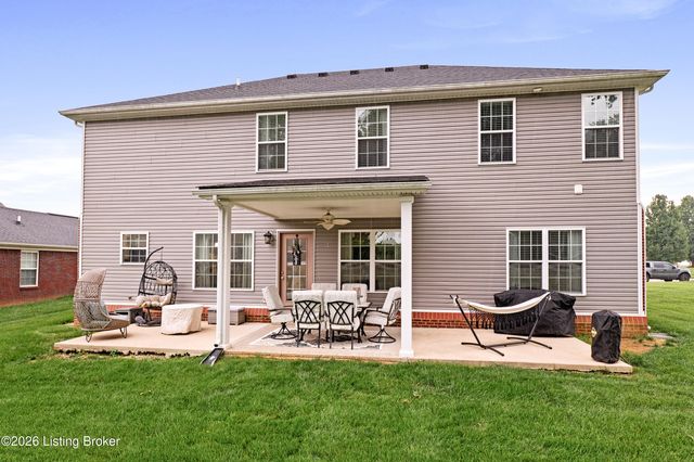 133 N Canterbury Glen Dr, Mt Washington, KY 40047