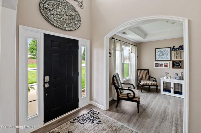 133 N Canterbury Glen Dr, Mt Washington, KY 40047