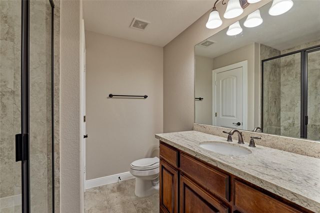 650 Edgewood Drive, Montgomery, TX 77356