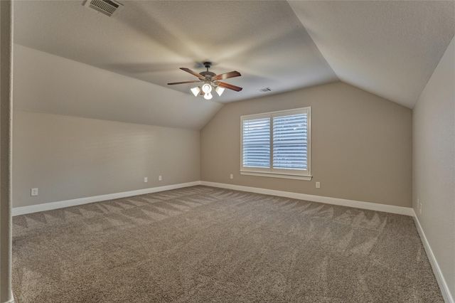 650 Edgewood Drive, Montgomery, TX 77356