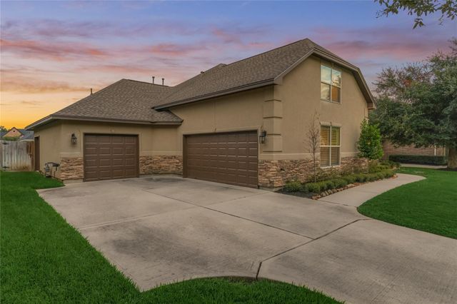 650 Edgewood Drive, Montgomery, TX 77356