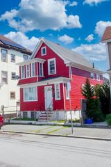 90 Hemlock St, New Bedford, MA 02740