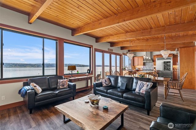 2963 Tillicum Beach Drive, Camano Island, WA 98282