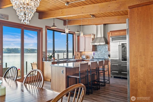 2963 Tillicum Beach Drive, Camano Island, WA 98282
