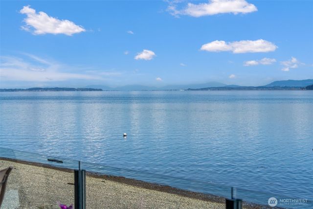 2963 Tillicum Beach Drive, Camano Island, WA 98282