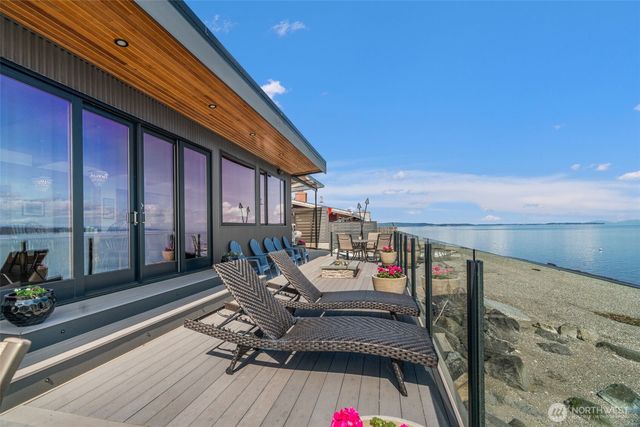 2963 Tillicum Beach Drive, Camano Island, WA 98282