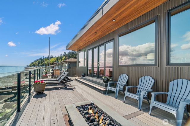 2963 Tillicum Beach Drive, Camano Island, WA 98282