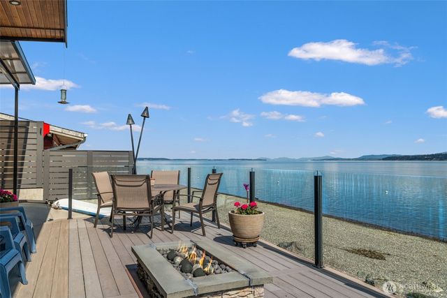 2963 Tillicum Beach Drive, Camano Island, WA 98282