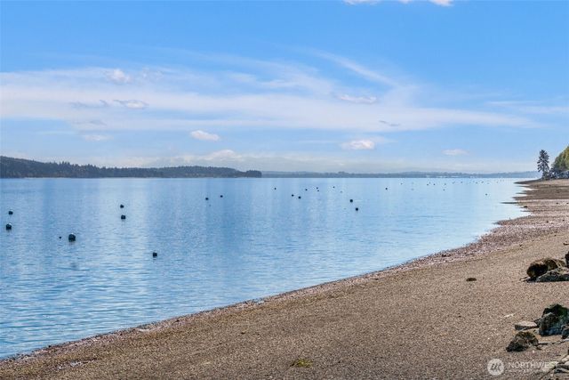2963 Tillicum Beach Drive, Camano Island, WA 98282