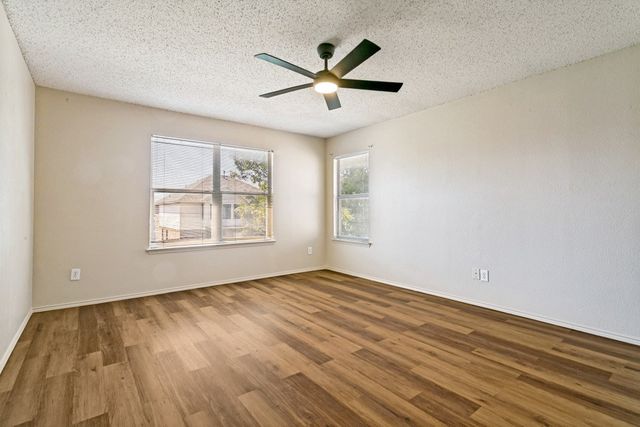 4721 Palm Ridge Drive, Fort Worth, TX 76133