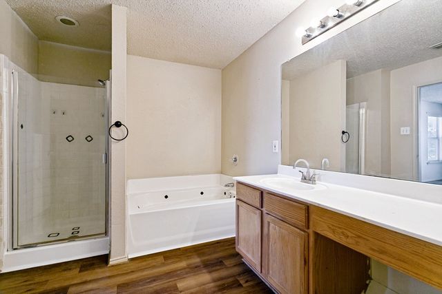 4721 Palm Ridge Drive, Fort Worth, TX 76133
