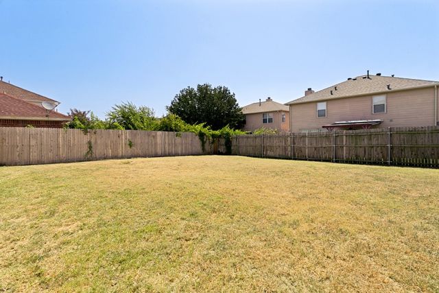 4721 Palm Ridge Drive, Fort Worth, TX 76133