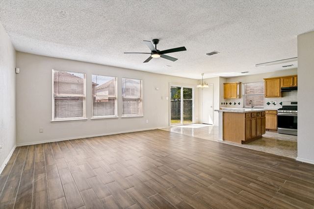 4721 Palm Ridge Drive, Fort Worth, TX 76133