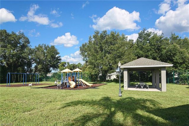 9161 Pittsburgh BLVD, Fort Myers, FL 33967