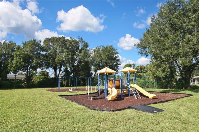 9161 Pittsburgh BLVD, Fort Myers, FL 33967