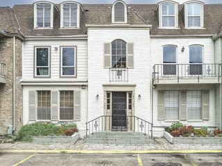 384 N Post Oak Lane 384, Houston, TX 77024