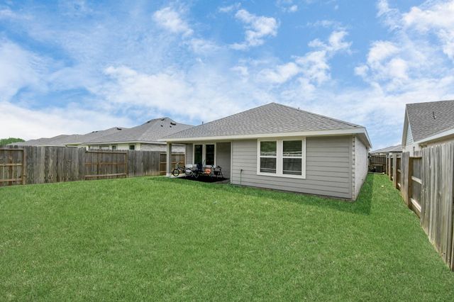 1674 Westway Drive, Fresno, TX 77545