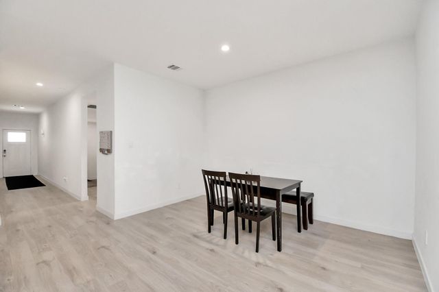 1674 Westway Drive, Fresno, TX 77545