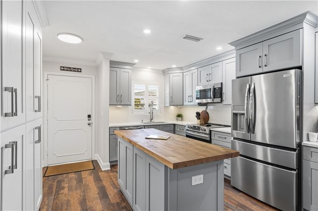 2800 Indian River Boulevard 4Q, Vero Beach, FL 32960