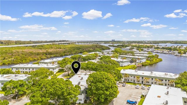 2800 Indian River Boulevard 4Q, Vero Beach, FL 32960