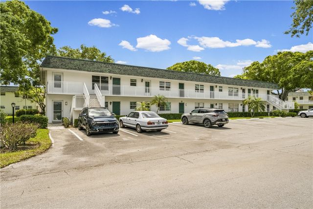 2800 Indian River Boulevard 4Q, Vero Beach, FL 32960