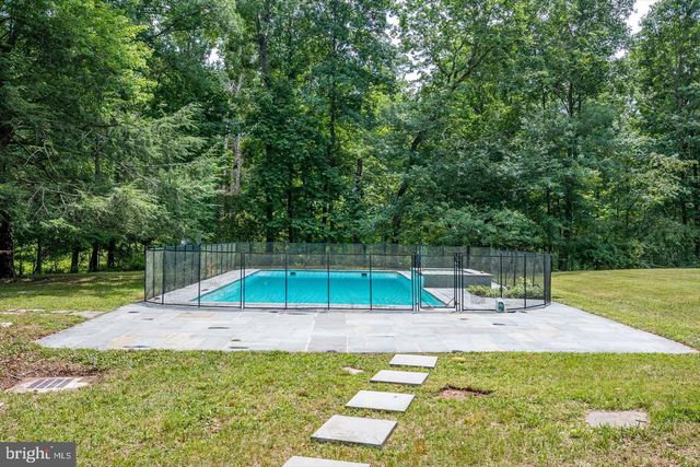 3 HONEY BROOK DR, Princeton, NJ 08540