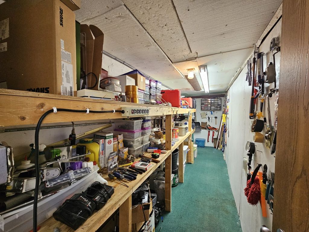 Image 41 of property listing at 1719 Broadway, Mt Vernon, IL 62864