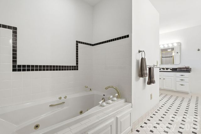 1644 Broadstone Road, Banner Elk, NC 28604