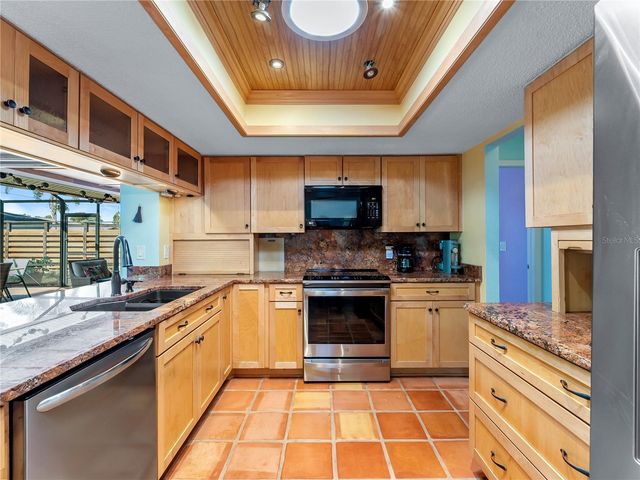 1098 IOWA AVE, Englewood, FL 34223