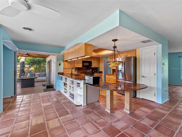 1098 IOWA AVE, Englewood, FL 34223