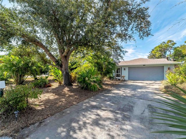 1098 IOWA AVE, Englewood, FL 34223