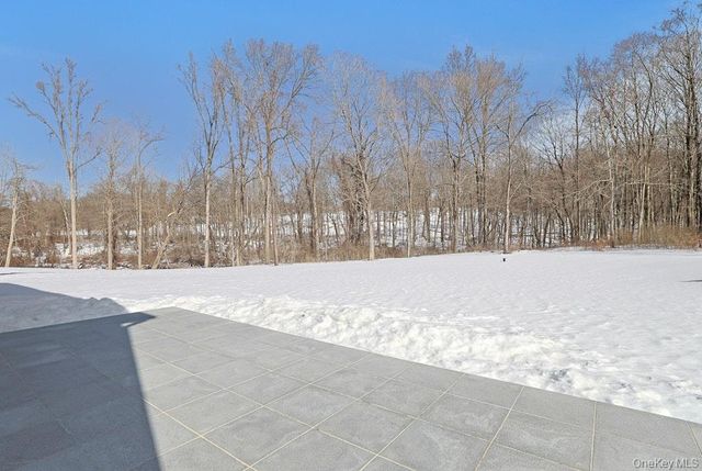 86 Old Byram Lake Road, Armonk, NY 10504