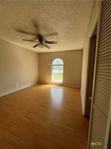 1708 Redwood Drive, Harker Heights, TX 76548