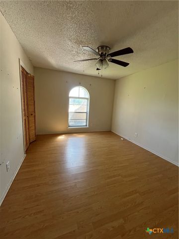 1708 Redwood Drive, Harker Heights, TX 76548