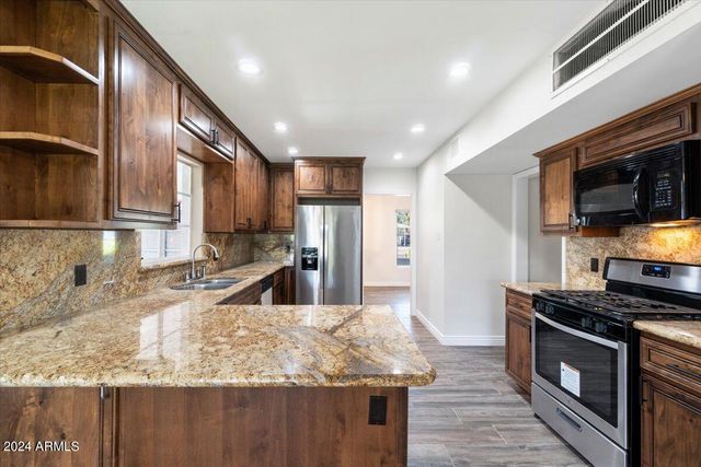 6731 E Hubbell Street, Scottsdale, AZ 85257