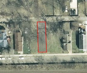 4928 W Kinzie Street, Chicago, IL 60644