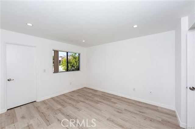 835 E Lomita 104, Glendale, CA 91205