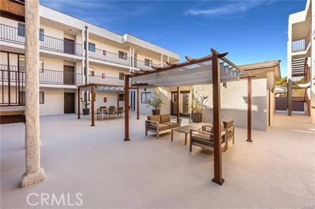 835 E Lomita 104, Glendale, CA 91205