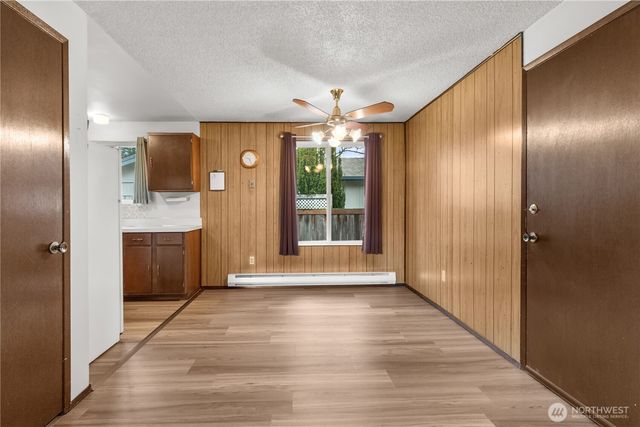 1703 4th Avenue NW, Puyallup, WA 98371