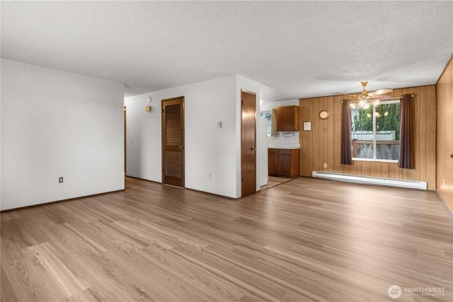 1703 4th Avenue NW, Puyallup, WA 98371