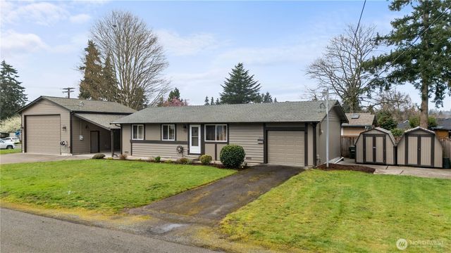 1703 4th Avenue NW, Puyallup, WA 98371