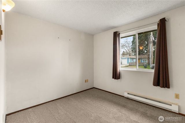 1703 4th Avenue NW, Puyallup, WA 98371