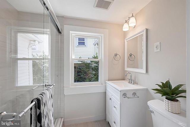 4914 22ND ST N, Arlington, VA 22207