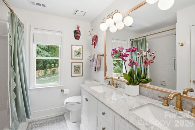 2516 Greenbrook Parkway, Matthews, NC 28104