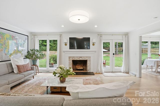 2516 Greenbrook Parkway, Matthews, NC 28104