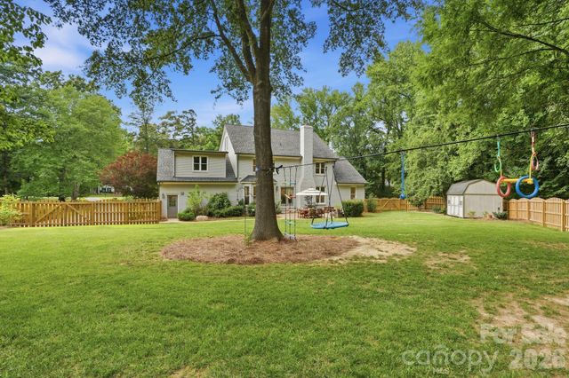 2516 Greenbrook Parkway, Matthews, NC 28104